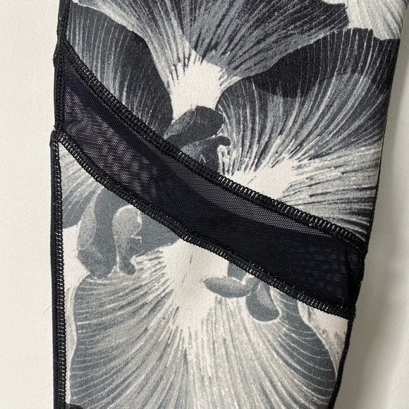 Calia by Carrie Underwood Floral Mesh Leggings - Picture 3 of 8